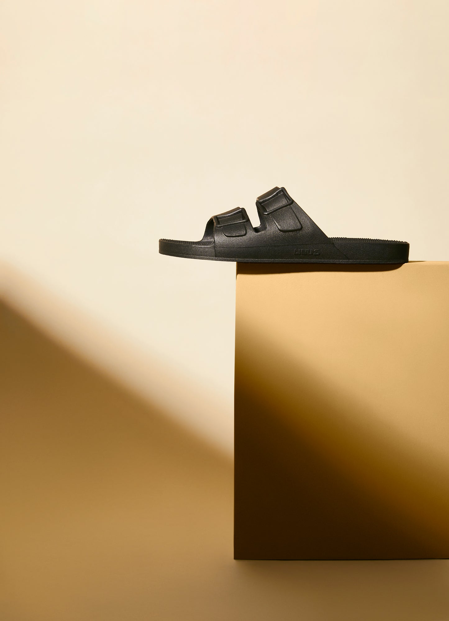 Sandalia Linus color Carbon Linus